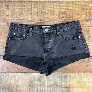 Blank Paige Shorts Womens Medium Black‎ Cuffed Distressed Denim